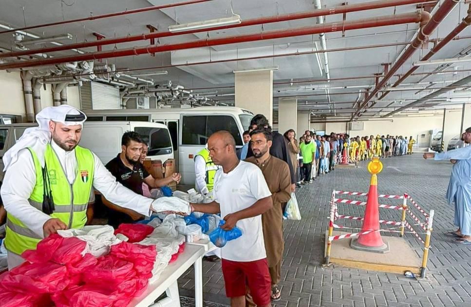 «بيت الخير» توزع 20774 وجبة لدعم العمال