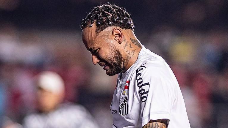 نيمار يغيب عن الملاعب حتى نوفمبر المقبل