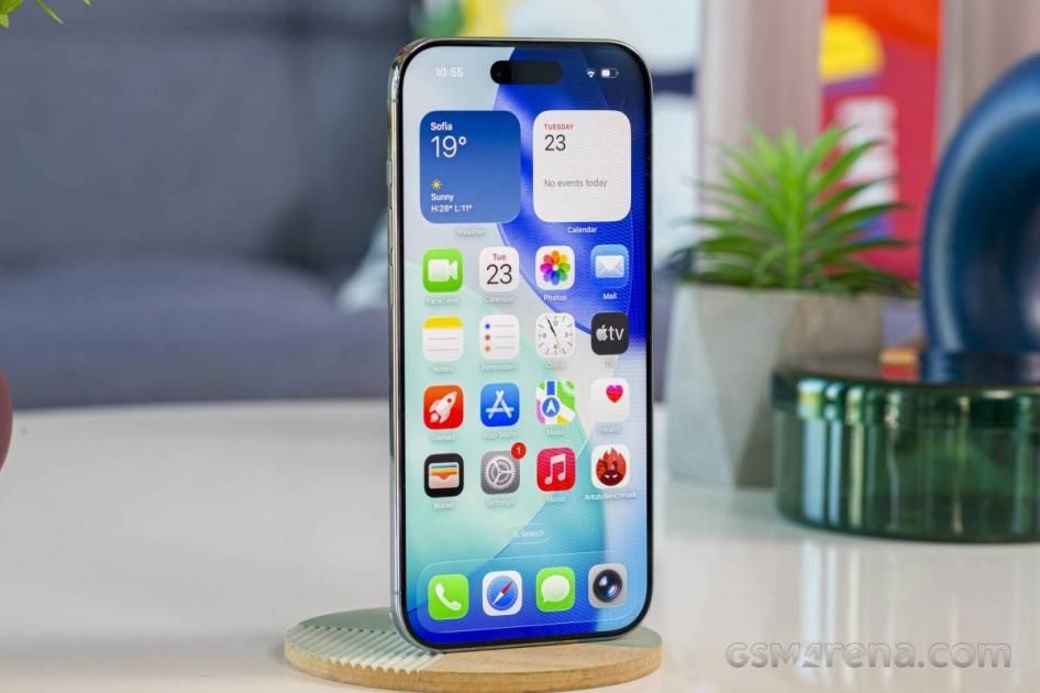 تحديث iOS 26.0.1 يُطلق لإصلاح الأخطاء في الكاميرا وشبكات آيفون 17