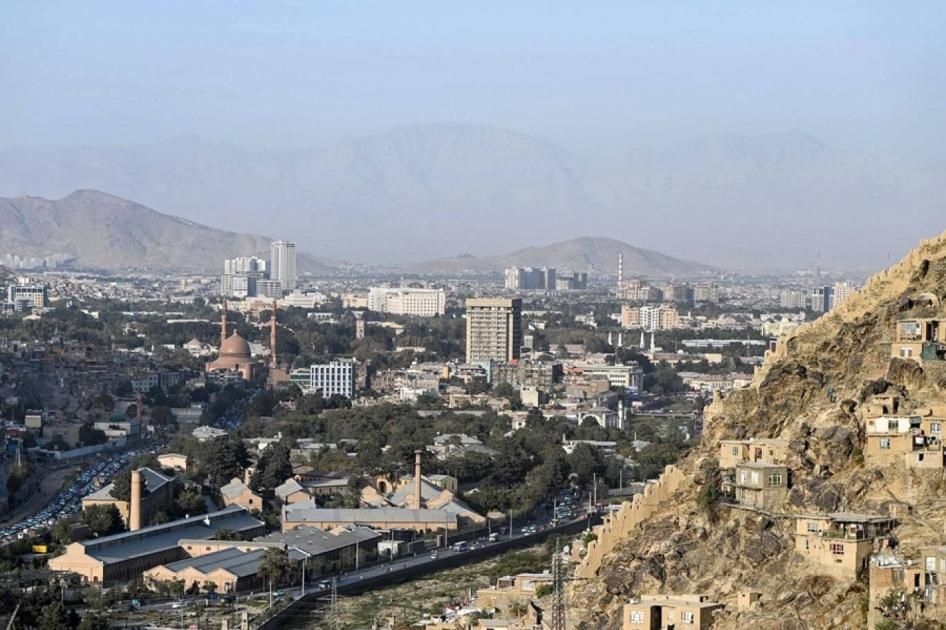 أفغانستان معزولة عن العالم بعد حظر الاتصالات