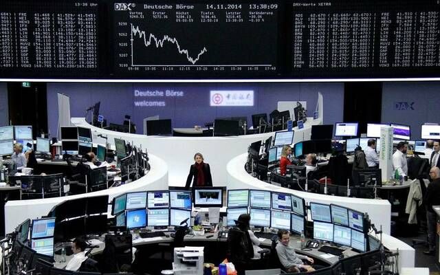 الأسهم الأوروبية تغلق تعاملات الأسبوع على ارتفاع