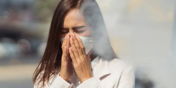 دراسة صادمة: تلوث الهواء لا يلوث أنفاسنا فقط... بل يسافر داخل دمنا