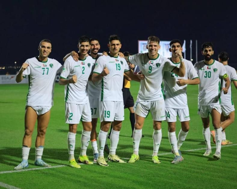 الإمارات يعتلي صدارة دوري الأولى