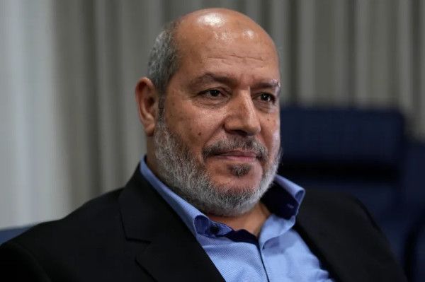 أول ظهور لخليل الحية بعد محاولة إسرائيل اغتياله وفريقه المفاوض بالدوحة