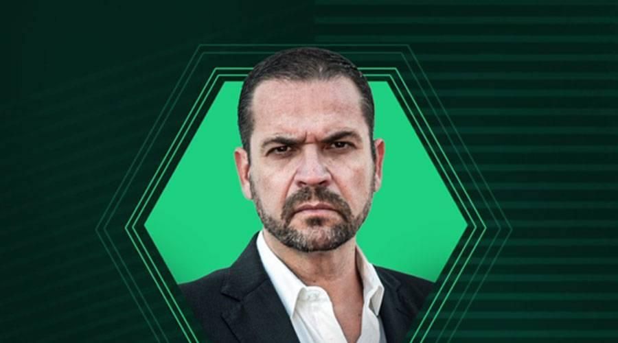 تعيين بيدرو باراز يقسم معسكر أهلي جدة