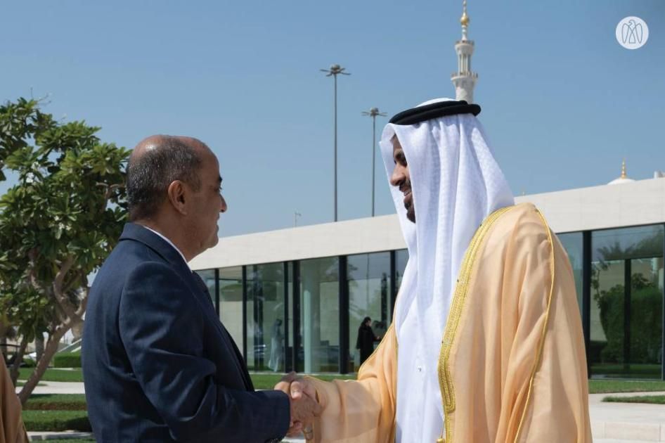 ذياب بن محمد يشيد بمسيرة العلاقات بين الإمارات واليمن