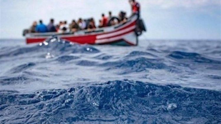 وفاة أربعة مهاجرين بغرق سفينة قبالة جزيرة ليسبوس اليونانية