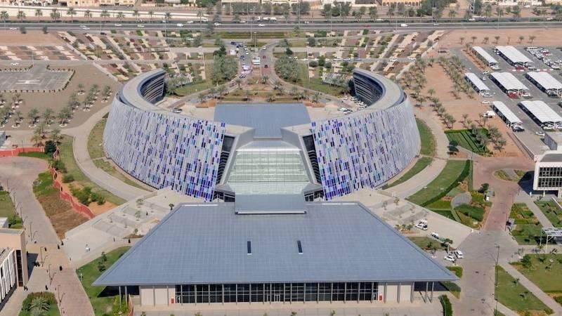 جامعة الإمارات تعلن اكتمال الاستعدادات لإطلاق القمر الاصطناعي العربي «813»