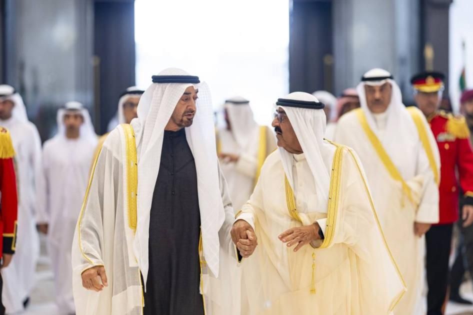 محمد بن زايد وأمير الكويت يؤكدان دعمهما لمساعي وقف إطلاق النار في غزة