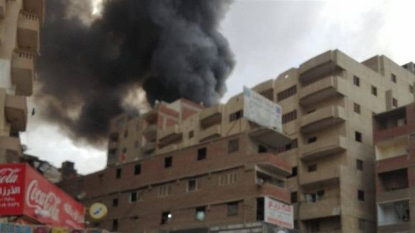 مصر: حريق ضخم شرق القاهرة يسفر عن إصابات وخسائر بالممتلكات