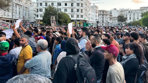 "جيل زد" تعلّق احتجاجاتها في المغرب.. والحكومة تطرح إصلاحات عاجلة
