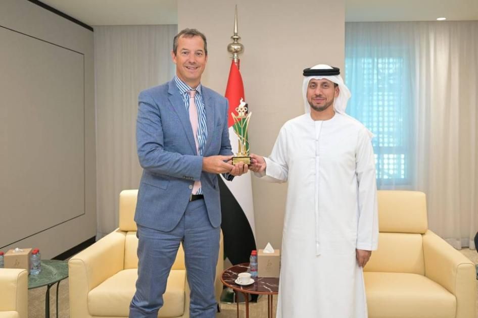 قيس الظالعي يبحث تطوير الرجبي مع السفير البريطاني