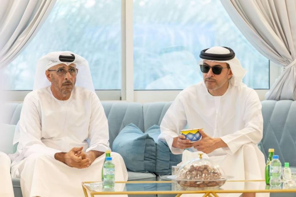 هزاع بن زايد يزور مطر الشامسي في استراحته بالعين