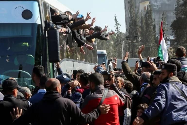 إسرائيل تنشر أسماء 250 معتقلاً فلسطينياً يرتقب الإفراج عنهم