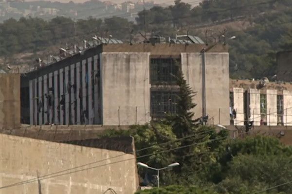 اتفاق سوري لبناني لتسليم السجناء وفتح صفحة جديدة بين البلدين