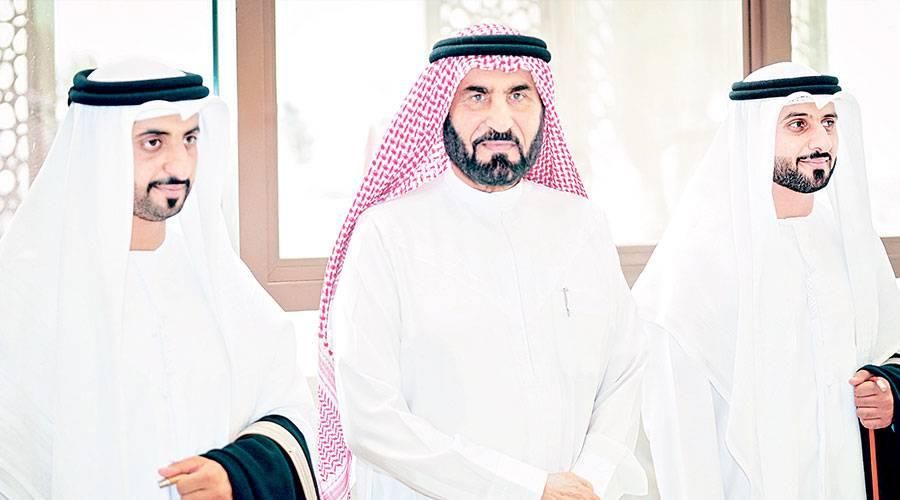 طالب بن صقر يحضر أفراح الشامسي والخاطري في رأس الخيمة