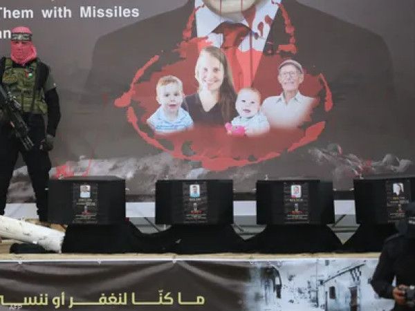 (القناة 12) الإسرائيلية: سيتم فرض "أوامر إغلاق"في مناطق بغزة يُعتقد وجود جثث أسرى فيها