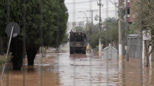 المكسيك: مصرع 42 شخصا وفقدان 27 جراء الفيضانات