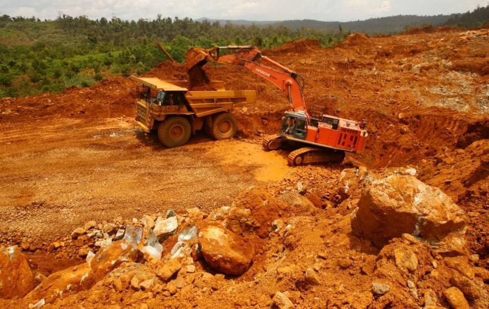 إصابة 3 في حريق بمركز للنيكل في إندونيسيا
