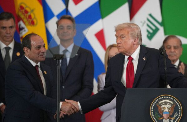 السيسي: نشهد لحظة تاريخية.. وهذا ندائي لشعب إسرائيل