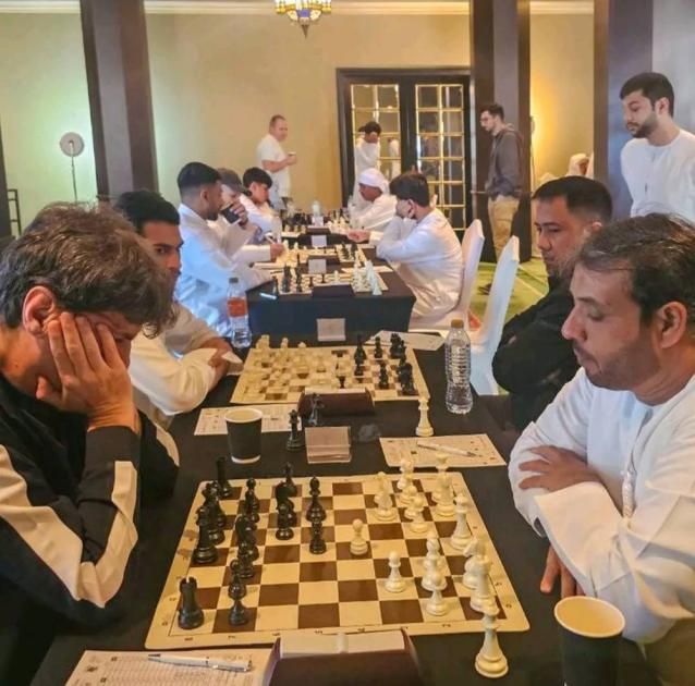 الشارقة والعين يتصدران دوري الشطرنج
