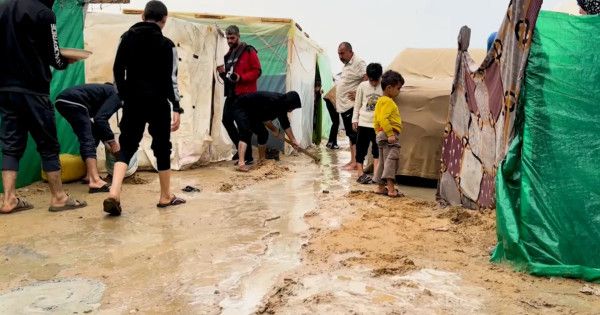غزة: تحذيرات طبية من انتشار الأمراض مع تدهور الأوضاع الصحية واقتراب فصل الشتاء