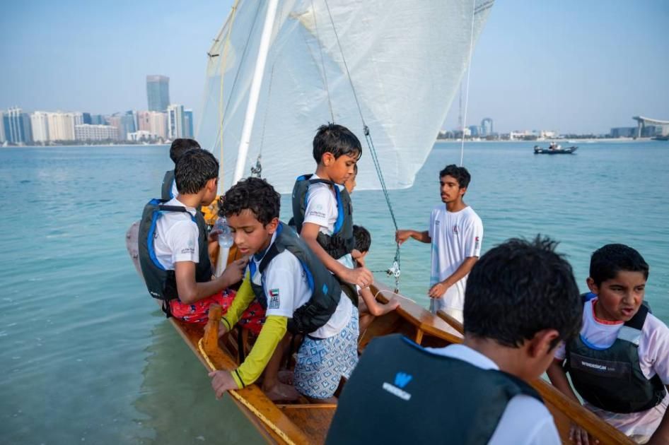 أكاديمية أبوظبي للرياضات البحرية تطلق «النوخذة الصغير»