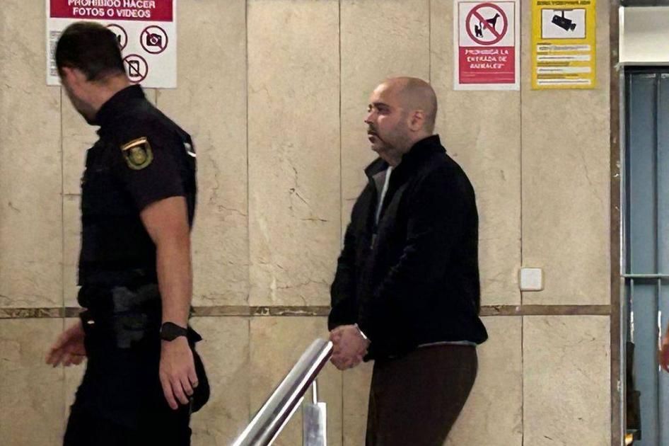 تفاصيل صادمة في مايوركا.. ابن يعيش 30 يوماً مع جثة والدته بالمنزل