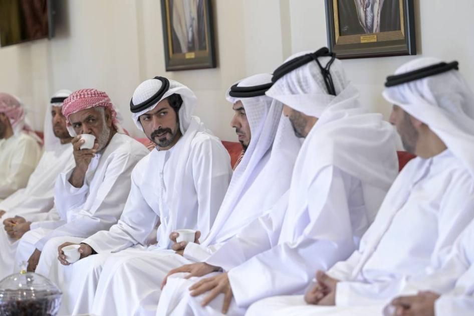 خليفة بن طحنون يعزّي في وفاة أحمد المهيري
