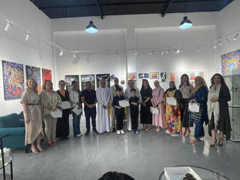 15 فناناً من 13 دولة في معرض «ديزاين جاليري» للفنون والنحت