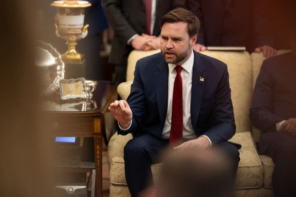 البيت الأبيض: فانس ذاهب لإسرائيل ليظهر التزامنا باتفاق وقف إطلاق النار