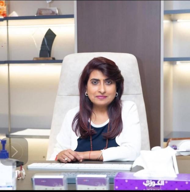 «كويني كازارا» تعيد تعريف العناية بالشعر