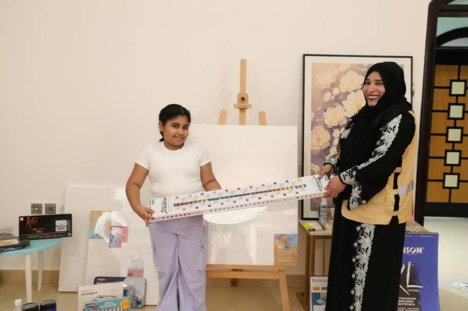«تحقيق أمنية» تحوّل حلم مهرة إلى لوحة فنية