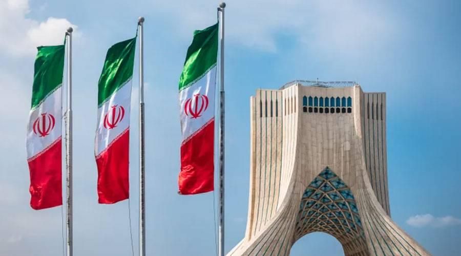 طهران: واشنطن طلبت اليورانيوم مقابل تأجيل آلية الزناد