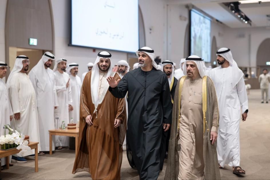 خالد بن محمد بن زايد يحضر حفل زفاف نجلي فيصل البناي