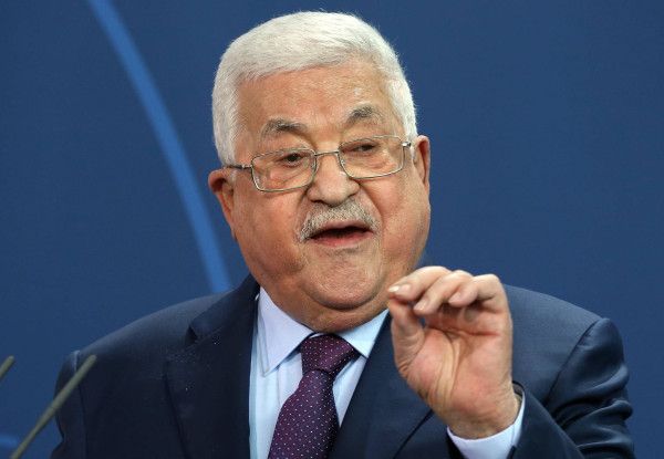 الرئيس عباس يصدر إعلاناً دستورياً بشأن من يتولى مهام رئيس السلطة حال شغور المركز
