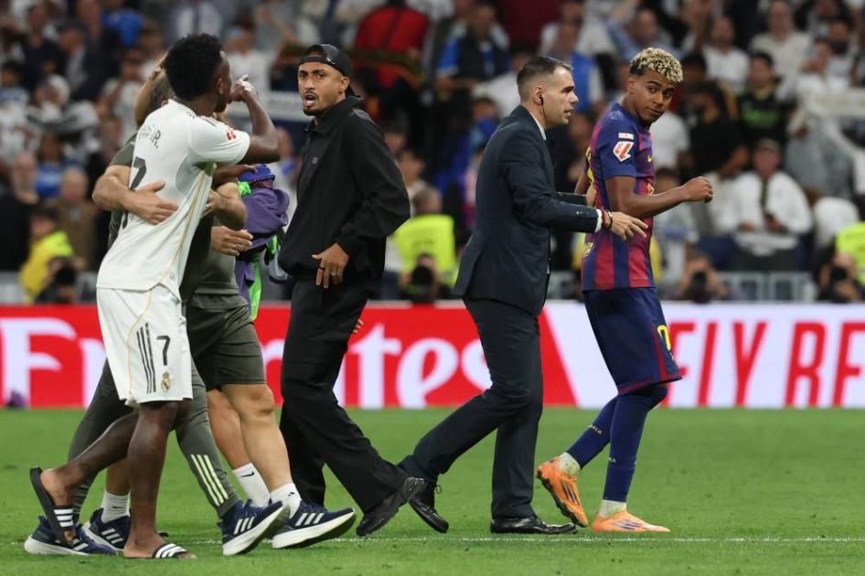 فينيسيوس حاول ضربه..كل مدريد ضد لامين يامال