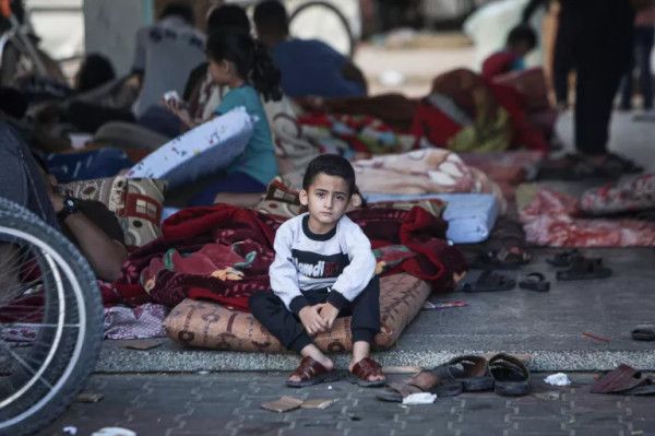 (يونيسف) تحذّر من "حقائق كارثية" حول معاناة الأطفال في غزة وتدعو لفتح المعابر فوراً