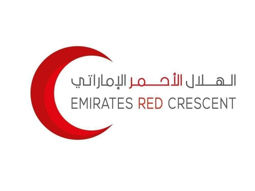 «الهلال الأحمر الإماراتي» يوزع مساعدات غذائية على الأسر المحتاجة في اليمن