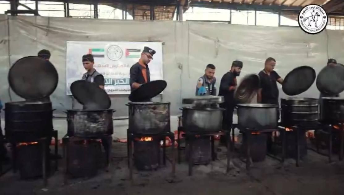 «تكية البركة» تخفف معاناة نازحي شمال غزة