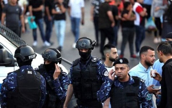 الشرطة: مجهولون يسطون على محل صرافة في قباطية ويصيبون صاحبه بجروح