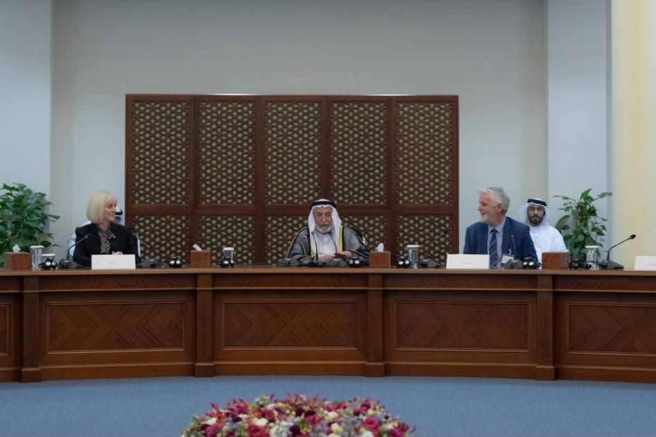 سلطان يؤكد دعمه الكامل والمستمر لمسيرة جامعة إكستر المتميزة
