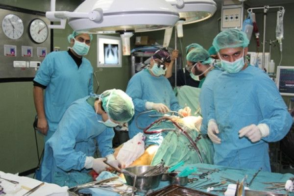 توقف كامل لجراحة القلب المفتوح في قطاع غزة بسبب نفاد المستلزمات الطبية