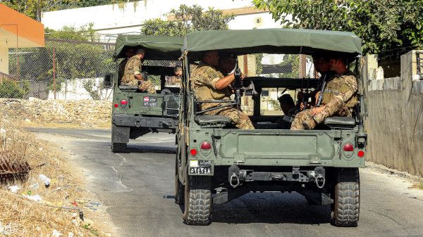الجيش اللبناني يدخل بلدة بليدا عقب انسحاب القوات الإسرائيلية