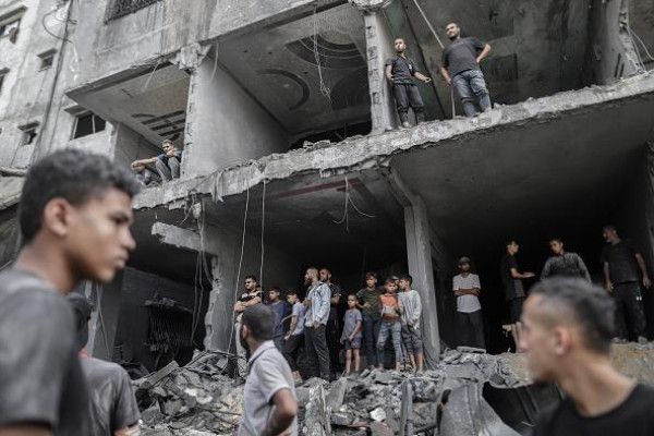 خروقات إسرائيلية متواصلة.. غارات ونسف منازل في خانيونس ومدينة غزة