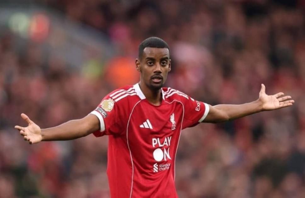 ليفربول يفتقد جهود إيزاك وأليسون أمام أستون فيلا