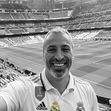 لحظات صادمة في الكلاسيكو.. مشجع لريال مدريد يفارق الحياة بعد ركلة جزاء مبابي