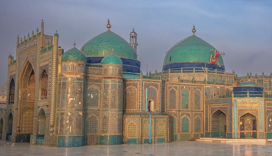 زلزال بقوة 6.3 درجة يضرب مزار شريف في أفغانستان.. وانهيار جزء من المسجد