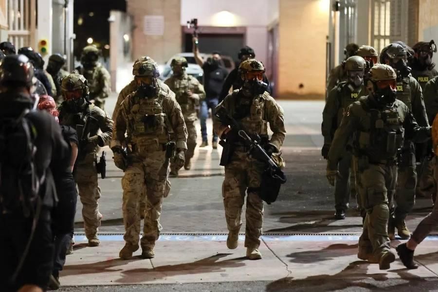 القضاء يوجه صفعة لترامب بمنع نشر الحرس الوطني في بورتلاند
