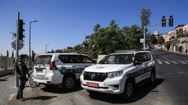 اعتقال مسؤول إسرائيلي بارز وزوجته في قضية فساد